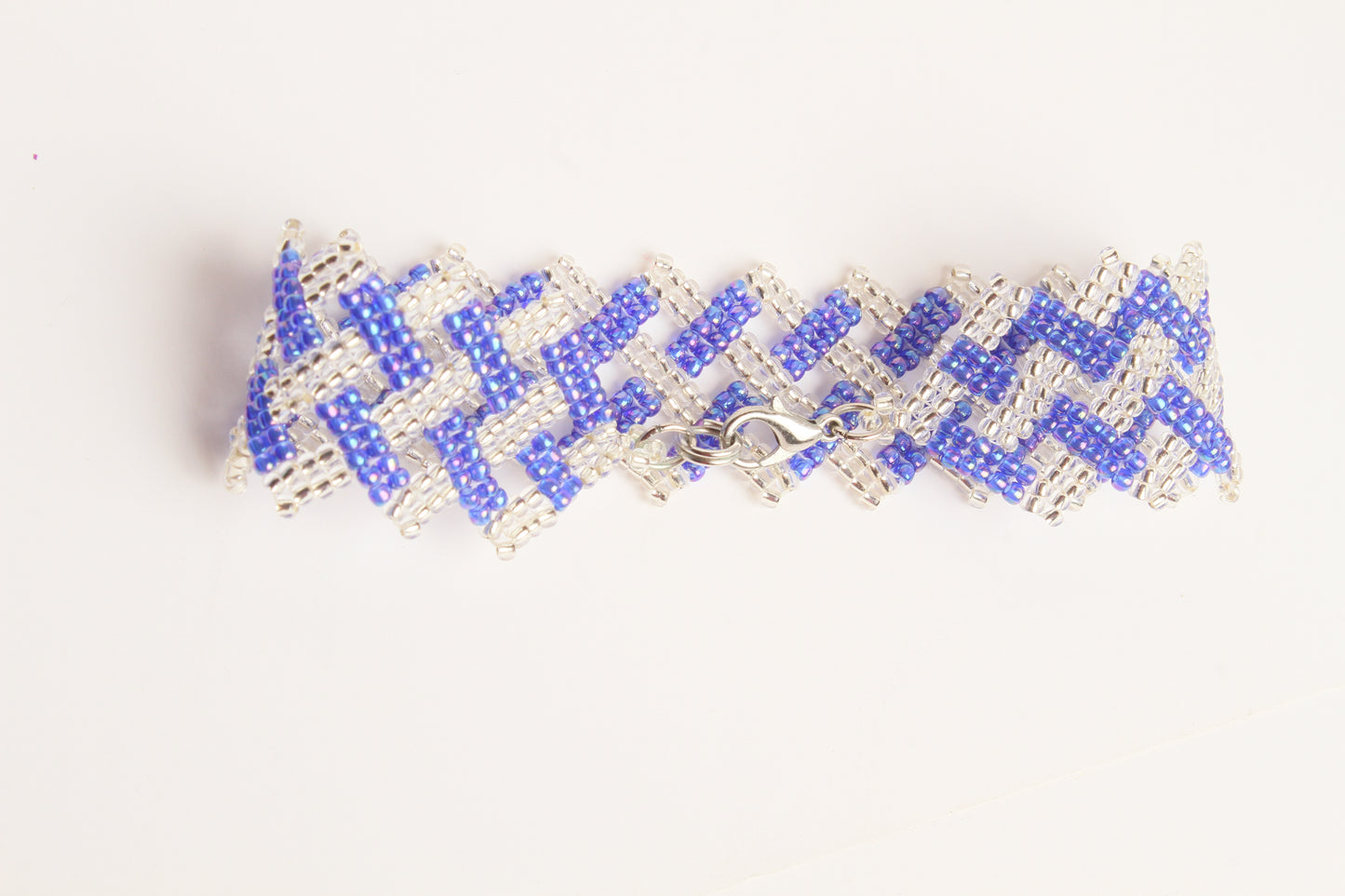 Blue whie criss cross